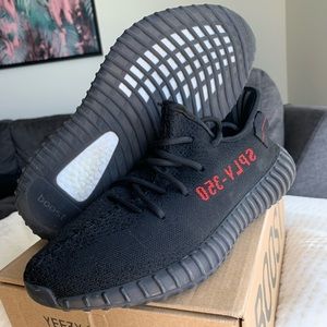 Yeezy 350 boost black red bred Size 10.5